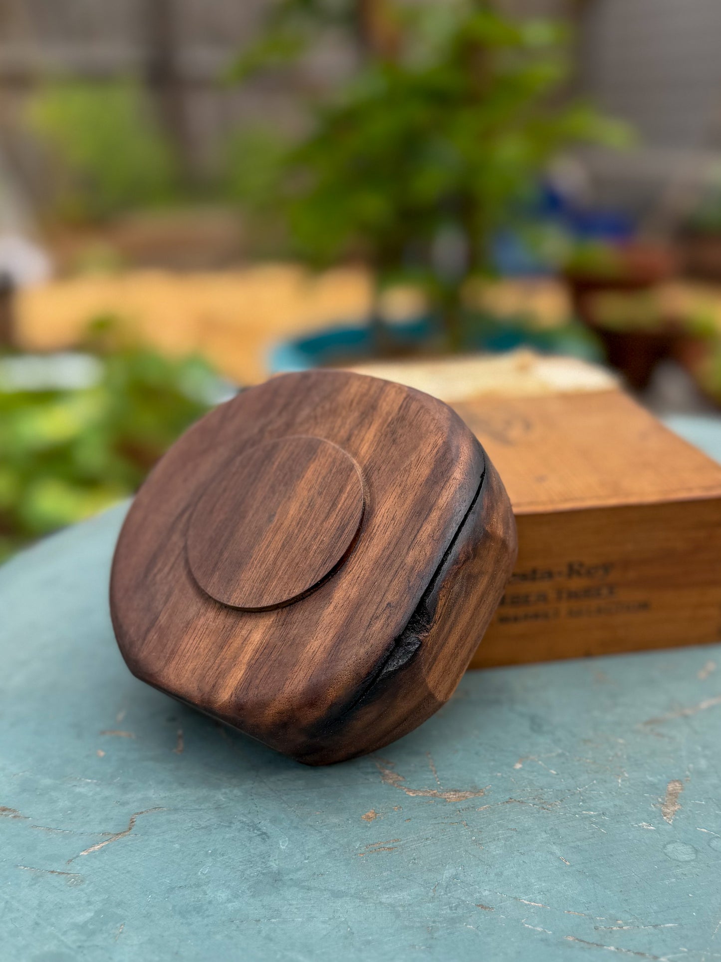 Walnut Form No. 01 | Handmade Walnut Bowl